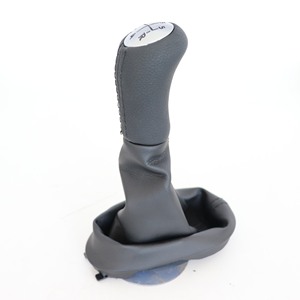Poignée de levier de vitesse en cuir noir pour voiture Renault, couvercle de levier de vitesse pour Koleos, conception ergonomique DZ12 Q1-3 K2 - Product Image 1