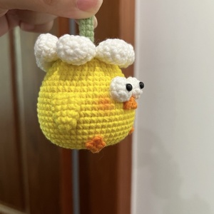 Adorable <span class=keywords><strong>llavero</strong></span> de animales de ganchillo personalizado Crochet Little Chick <span class=keywords><strong>Amigurumi</strong></span> Mini llaveros de pollo amarillo - Product Image 6