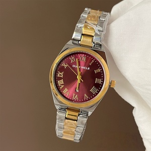 Montre-bracelet vintage pour femme, cadran noir avancé avec chiffres romains, exquise et élégante - Product Image 3