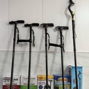 Bâton de marche télescopique pliable en alliage d'aluminium, antidérapant, pour la randonnée en plein air, multifonctionnel avec réglage de la lumière - Product Image 2