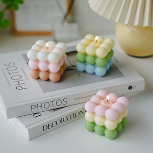Vela Aromática en Forma de Cubo con Degradado de Color Pastel, Mini Esfera de Burbujas, para Decoración del Hogar y Regalo - Product Image 1