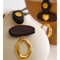Boucles d'Oreilles Pendante Cœur Plaquées Or en Acier Inoxydable et Bois Marron, Bijoux Tendance JINYOU 2804, Vente Chaude
