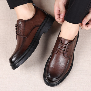 Chaussures habillées en cuir pour hommes, style Oxford, bout rond, à lacets, semelle souple en caoutchouc, couleur unie marron, idéales pour le bureau et les occasions professionnelles en automne - Product Image 2