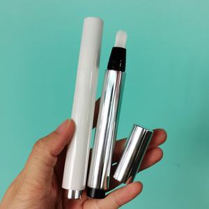 Fournisseurs chinois de cosmétiques, fond de teint, stylo de maquillage, marque privée, fond de teint liquide en tube, stylo à clic en métal avec pinceau - Product Image 1