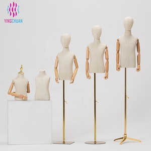 Maniquí de Madera para Niños con Brazos Articulados para Confección de Ropa - Product Image 3