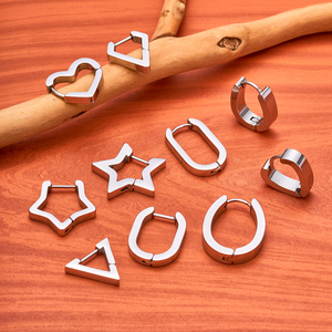 Orecchini a forma di cuore stella in acciaio inox 18G 316L orecchini a bottone Clicker Huggie Hoop lobo Tragus <span class=keywords><strong>Helix</strong></span> Cartilage <span class=keywords><strong>Piercing</strong></span> anelli - Product Image 6