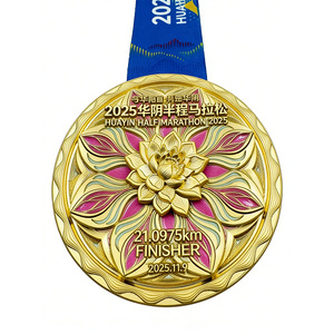 Medalla de Relieve Personalizada con Temática de Baloncesto, de Aleación de Zinc Bañada en Plata Antigua con Textura Hueca de Baloncesto y Bisagra - Product Image 4