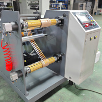 Machine de rembobinage de refente de rouleau d'étiquettes imprimées adhésives personnalisées de haute précision avec servomoteur à écran tactile