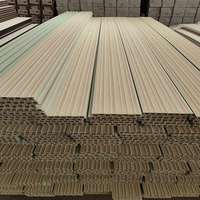 Panneau mural intérieur en WPC écologique et imperméable, revêtement décoratif en composite bois-plastique cannelé pour la décoration de la maison et du bureau
