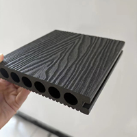 Plancher composite co-extrudé WPC couleur teck, extérieur, imperméable, ignifuge, écologique, antidérapant, à emboîtement, pour jardin et terrasse