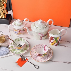 Ensemble de café et tasses à thé en céramique de style européen, 15 pièces, nouveau produit, design cheval - Product Image 3