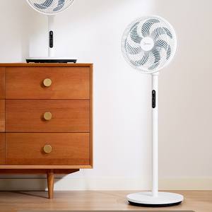 Ventilador de pie Midea de 7 aspas, blanco, de bajo consumo, para dormitorio o habitación. - Product Image 3