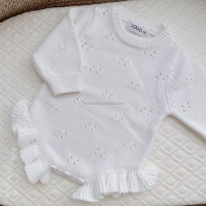 Mono de anuncio de nacimiento para bebé prematuro, de punto de algodón delicado, con volantes en las piernas, personalizado, color marfil, conjunto elástico suave - Product Image 1