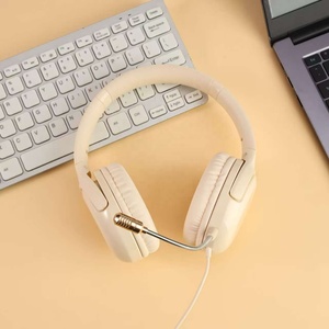 Auriculares USB C Interfaz <span class=keywords><strong>de</strong></span> 3,5mm Tipo C Auriculares con cambiador <span class=keywords><strong>de</strong></span> voz para teléfono móvil Transmisión en vivo Karaoke-Nuevas características Efectos <span class=keywords><strong>de</strong></span> sonido - Product Image 4