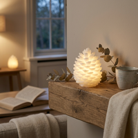 Bougie LED en cire de paraffine sculptée en forme de pomme de pin 3D - Écologique, sans fil, fonctionnant sur piles, pour la décoration de la maison et Noël