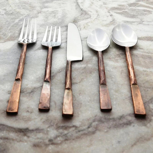 Cuillère à couverts moderne en acier inoxydable pour centres de table de mariage Cuillère à couverts de dernière conception - Product Image 1