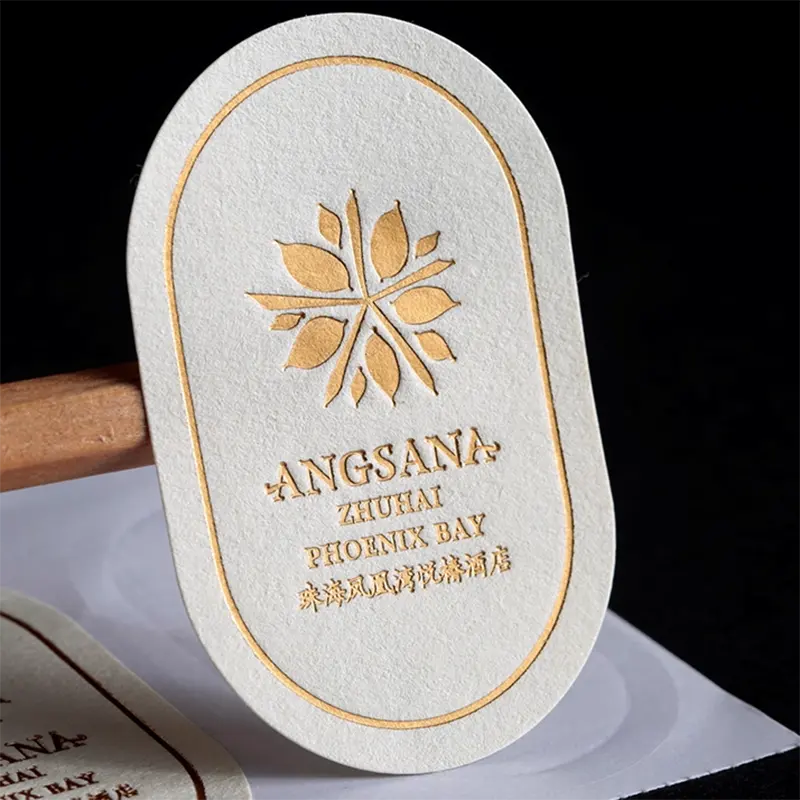 Etiquetas de logotipo de impresión de lámina de oro 3D de lujo personalizadas, papel de textura autoadhesivo, etiquetas doradas en relieve para embalaje