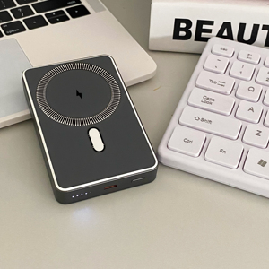 Precio al por mayor banco de energía 10000mAh logotipo personalizado bancos de energía magnética para cargador de teléfono - Product Image 1