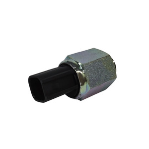 El XS4T15520AA es adecuado para el interruptor de luz de marcha atrás FORD Mondeo - Product Image 5