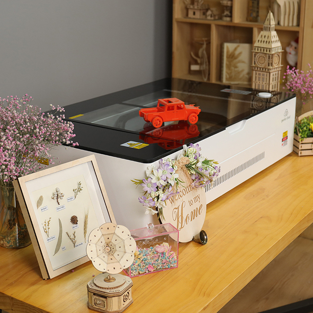 Glow-forge Glowforge Pro - 50Watt 3D Laser Printer