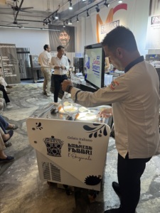 Nuovo modello GALAXY V2 EV batteria elettrico Mobile Gelato Cart tutto in uno la macchina ideale per produrre negozio Serve e Display - Product Image 5