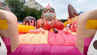 Parc de jeux gonflable commercial en PVC sur le thème du gorille et des en-cas roses, aire de jeux gonflable pour enfants
