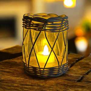 Portavelas de ratán para decoración rústica de casa de campo con diseño tejido intrincado y encanto estético vintage y decoración para el hogar - Product Image 5