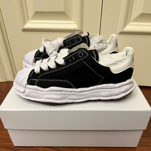 Designer Luxury Anti-Slip Comfort Sports Trainers Men Women's Low-Top Flat Platform <b>Walking</b> <b>Shoes</b> Sporty Lace-Up Spring Winter - Product Image 2