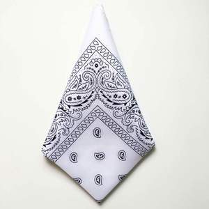 Bandana Supply : Source fiable de bandanas tendance, adaptés aux chaînes de magasins et aux boutiques en ligne - Product Image 2
