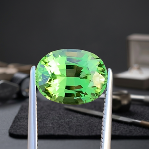 Tourmaline ovale naturelle vert chrome de qualité supérieure, coupe excellente, 3,76 CT, 11x8,4x6,0 mm, provenant de Tanzanie - Product Image 2