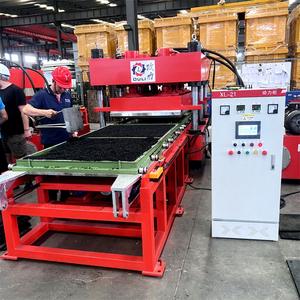 Machine à fabriquer des carreaux en caoutchouc / Presse de <span class=keywords><strong>vulcanisation</strong></span> pour sols en caoutchouc avec dispositif d'éjection entièrement automatique - Product Image 1