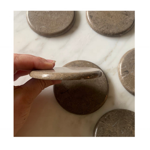 Posavasos en forma redonda de mármol Coral Natural, juego de 6 - Product Image 4