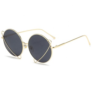 Gafas de Sol Redondas de Metal para <span class=keywords><strong>Mujer</strong></span>, Certificadas por la CE, Artículos Decorativos Modernos y a la Moda que Brindan Protección UV Esencial - Product Image 2