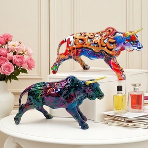 Figura Decorativa de Vaca con Cuernos Dorados, Esculpida en Resina Epoxi, Estilo Artístico, Lujoso y Creativo, para Sala de Estar, Mueble de TV, Escritorio, Regalo - Product Image 4