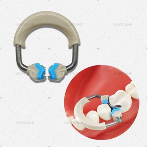 Sistema di matrice dentale Set matrici sagomate Clip anello matrice bande cuneo di plastica Kit di odontoiatria strumento di strumento Peek e Niti - Product Image 5