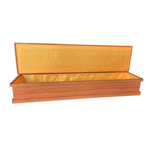Оптовые гробовые урны в европейском стиле из массива дерева для взрослых: высококачественные, экологичные, с возможностью индивидуального заказа, ручной работы, с аксессуарами для захоронения - Product Image 3