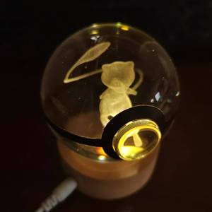 Incandescente 8cm <span class=keywords><strong>di</strong></span> cristallo 3D personaggio dei cartoni animati <span class=keywords><strong>Anime</strong></span> Poke Ball con Base in legno <span class=keywords><strong>di</strong></span> natale regali <span class=keywords><strong>di</strong></span> notte lampada regali per bambini giocattolo - Product Image 4