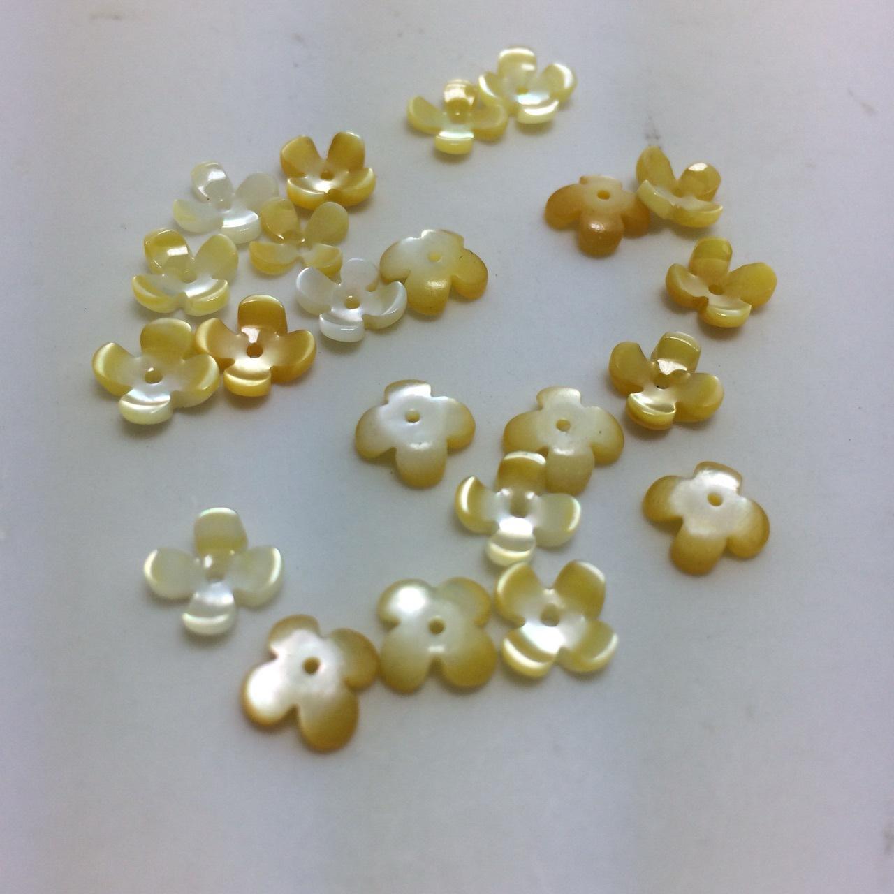 สีเหลือง