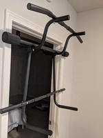 Wellshow Sport Barre de porte à tirer vers le haut Entraînement de force de porte avec barre d'immersion Multi Gym Pro Entraîneur d'équipement d'entraînement suspendu
