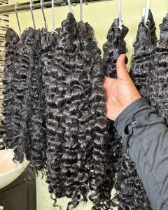 Pronto per la Spedizione: Ciocche di Capelli Naturali Vergini Vietnamiti e Birmani Ricci, Ciocche di Capelli Indiani Grezzi, Parrucche 100% Capelli Umani - Product Image 1