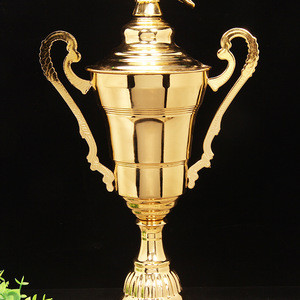 <span class=keywords><strong>2022</strong></span> Nuevo estilo Premio <span class=keywords><strong>mundial</strong></span> de trofeo Trofeo de Paloma Estilo europeo barato Copa de trofeos de fútbol grande de paz - Product Image 4