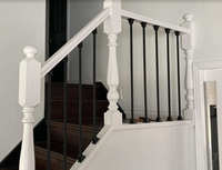 Broches en fer forgé à tube carré avec double colliers et panier simple pour escalier intérieur