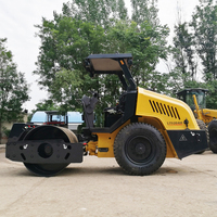 Rouleau vibratoire LTS204H de 4 tonnes à haut rendement avec un seul tambour et un moteur, force d'excitation de 40 kN pour le compactage des sols