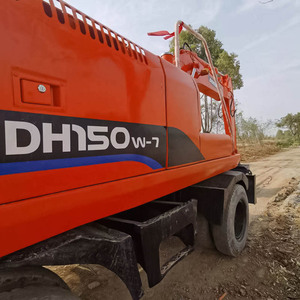 Excavatrice sur chenilles Doosan DH150 2018, 15 tonnes, pelle hydraulique, capacité de la benne de 0,6 m³, puissance de 110 kW, prix avantageux, haute performance - Product Image 4