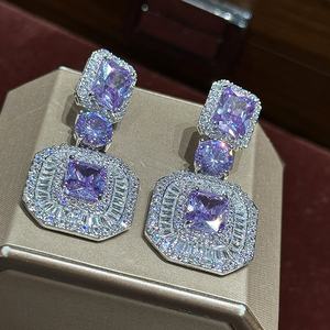 非常奢华的紫色水晶方形品牌钻石耳环大气时尚简约高端昂贵全套精致耳环风格 - Product Image 4