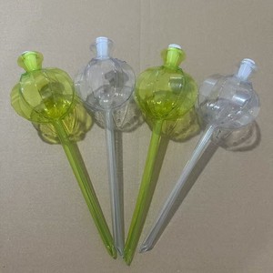Dispositif d'arrosage automatique par goutte-à-goutte 190 ml en PVC vert pour plantes en pot et cactus - Product Image 2