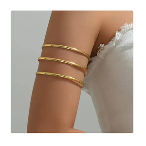 Bracelet de bras minimaliste géométrique en métal ajouré à trois couches, design ouvert réglable, style hip-hop punk unique - Product Image 1
