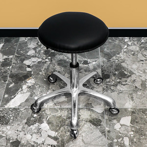 Новое коммерческое парикмахерское кресло для салона красоты с каркасом из нержавеющей стали, 5-лучевой базой и колесиками, рабочий стул для стилиста для услуг по химической завивке/окрашиванию волос - Product Image 3