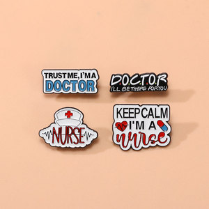 YINI Fabricante Chino, Insignias Personalizadas al por Mayor de Aleación de Zinc Grabadas con Elementos de Terminología Médica Tradicional, Pin con Logotipo Personalizado - Product Image 3