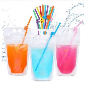 Bolsa de plástico líquido para bebidas de agua que se puede volver a cerrar personalizada, bolsa de bebida de jugo de pie con pajita - Product Image 1